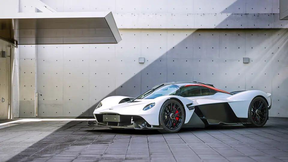 Aston Martin Valkyrie Coupé