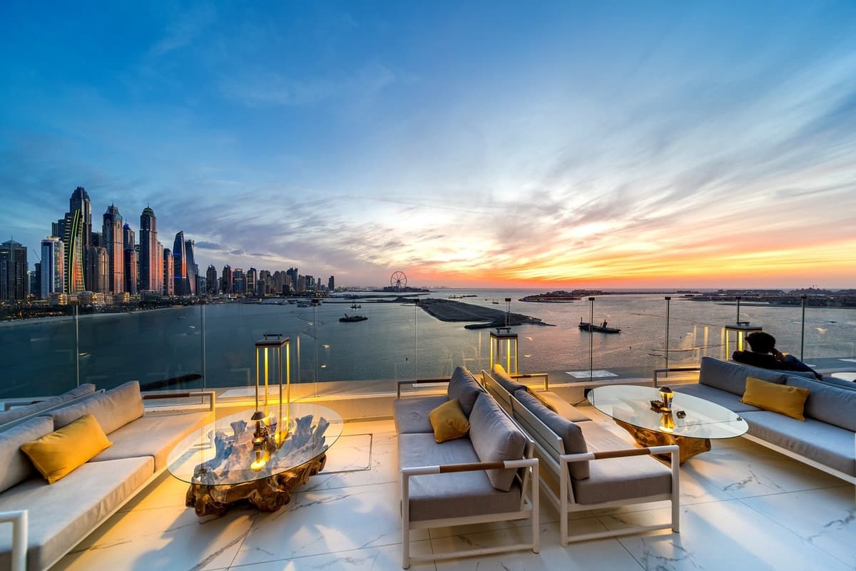 The best lounges in dubai Cover.jpg The Best Lounges in Dubai