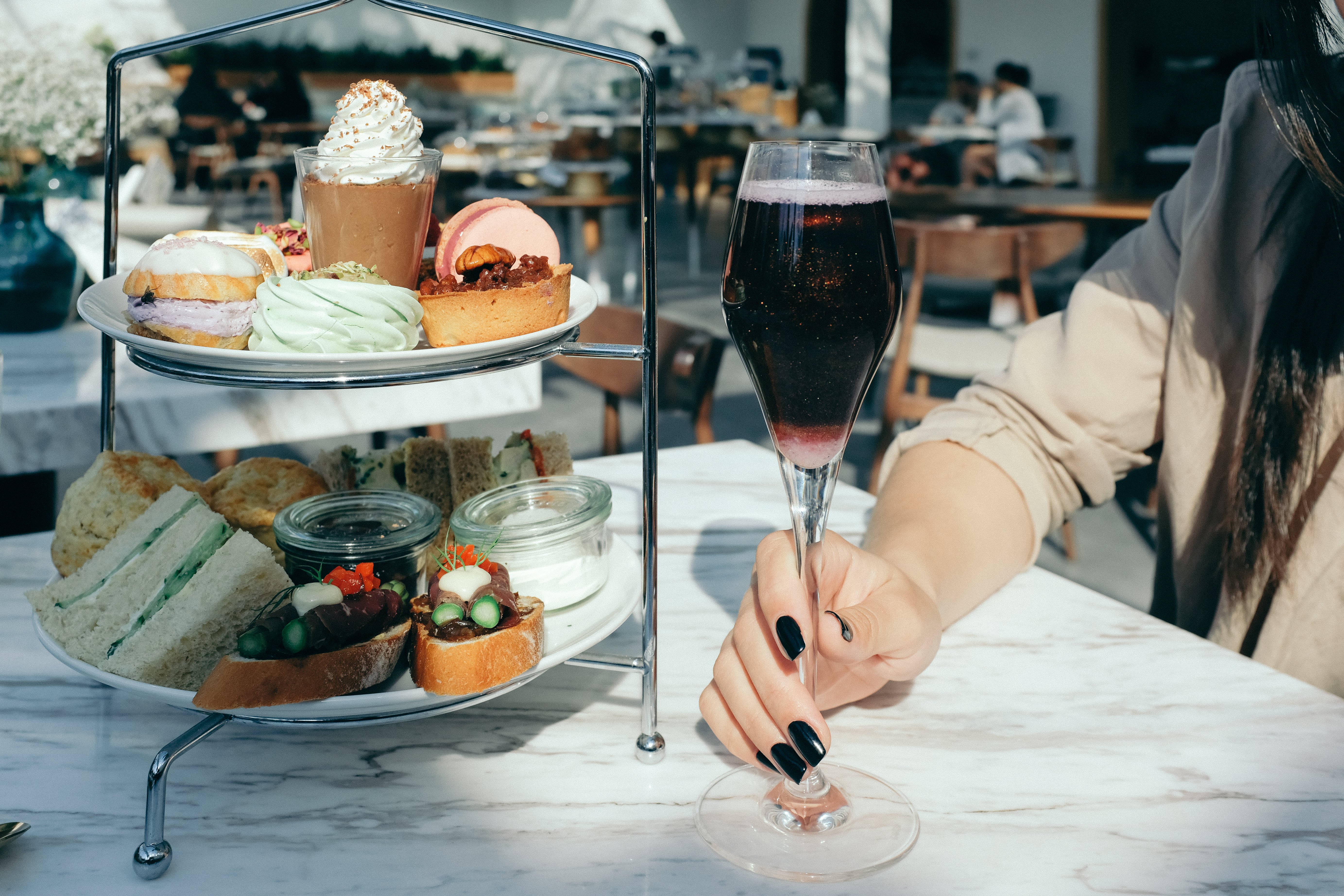 best afternoon tea in dubai .jpg best afternoon tea in dubai 