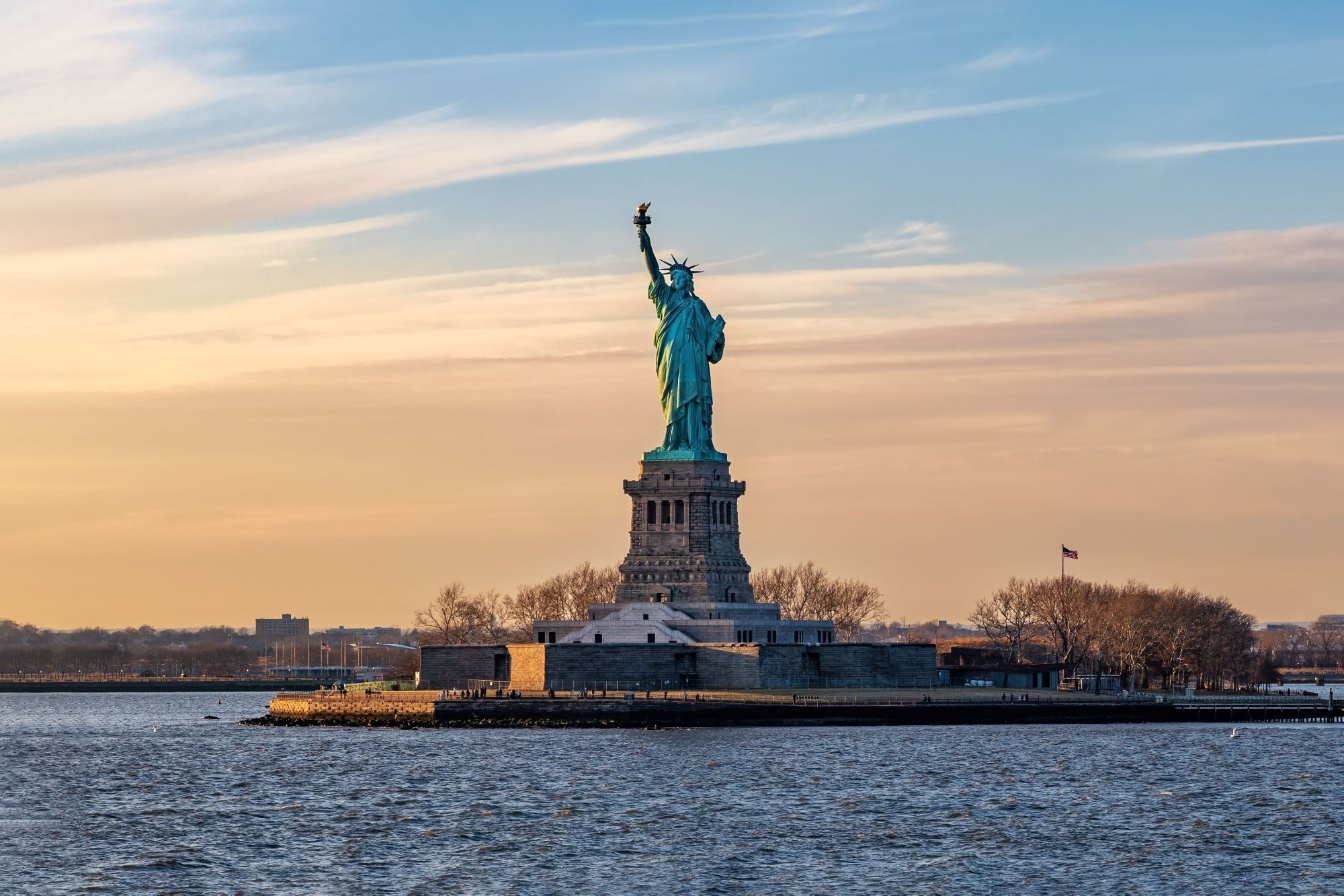 Dubai or New York: Two Ways to Live Globally